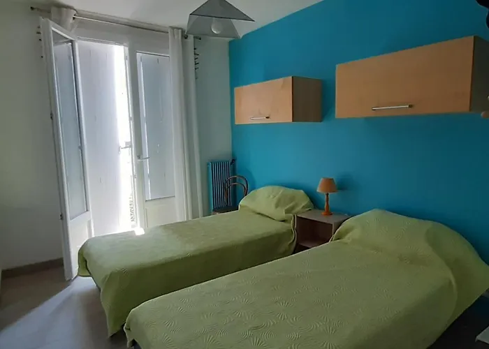 3 Pièces Rénové Proche Plage, Terrasse, Animaux Autorisés - Fr-1-776-34 Appartamento
