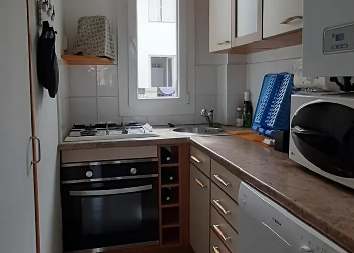 3 Pièces Rénové Proche Plage, Terrasse, Animaux Autorisés - Fr-1-776-34 *